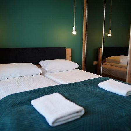 3 Rooms Apartment Podgorze Citybeat #3 Краков Экстерьер фото