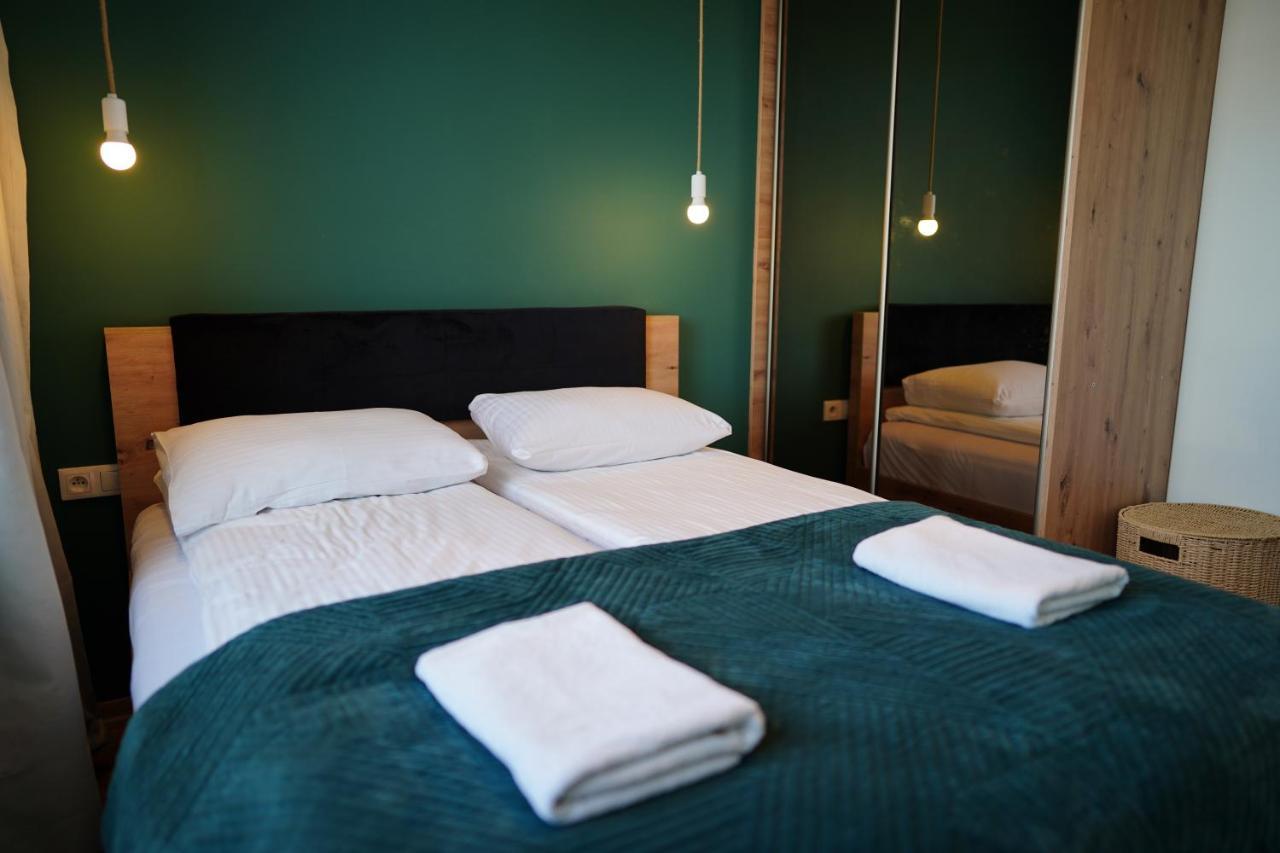 3 Rooms Apartment Podgorze Citybeat #3 Краков Экстерьер фото